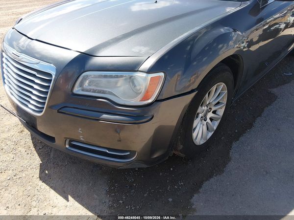 2014 CHRYSLER 300 — I6