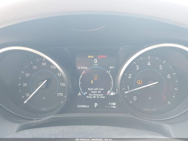 2016 JAGUAR XF 35T PREMIUM — I7
