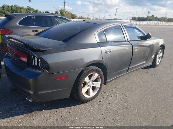 2014 DODGE CHARGER SE — I4