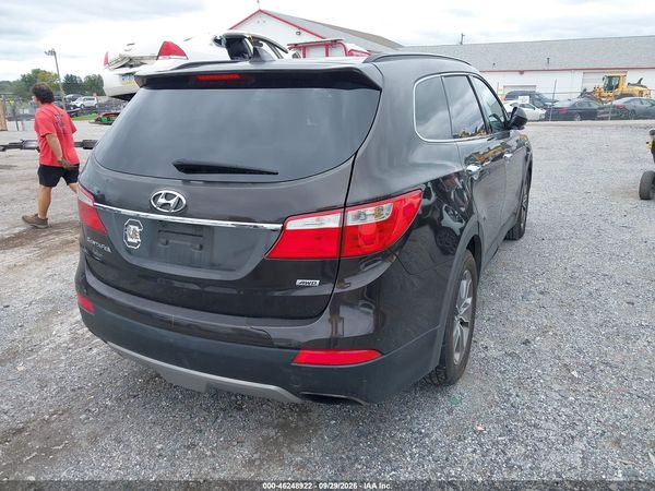 2016 HYUNDAI SANTA FE SE — I4