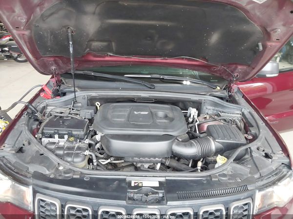 2017 JEEP GRAND CHEROKEE TRAILHAWK 4X4 — I10