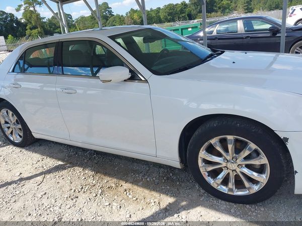 2016 CHRYSLER 300 ANNIVERSARY EDITION — I116