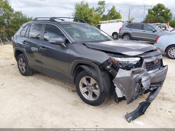2024 TOYOTA RAV4 XLE — I1