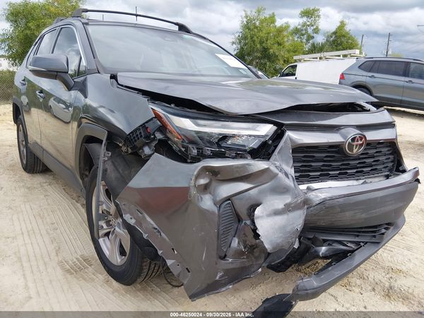 2024 TOYOTA RAV4 XLE — I6
