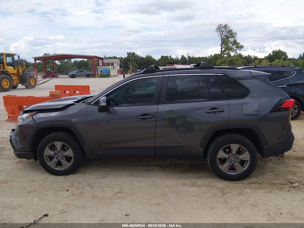 2024 TOYOTA RAV4 XLE — I117