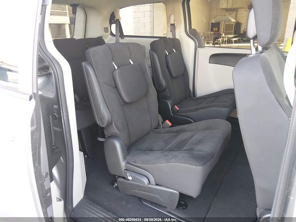 2017 DODGE GRAND CARAVAN SE — I8