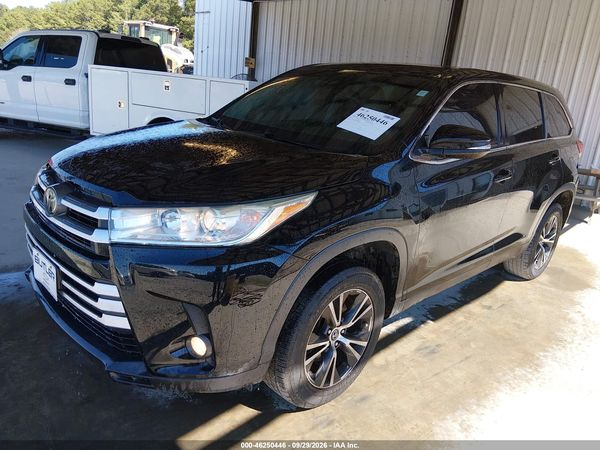 2019 TOYOTA HIGHLANDER LE PLUS — I2