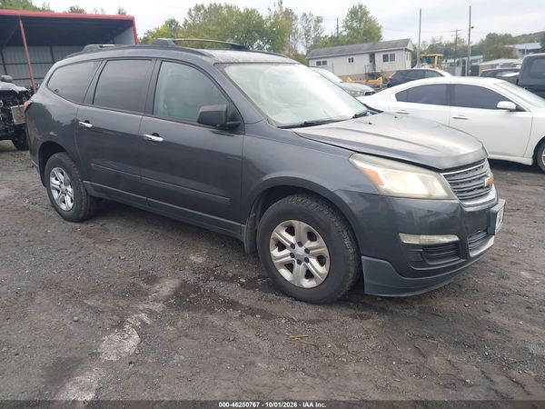 2013 CHEVROLET TRAVERSE LS — I1