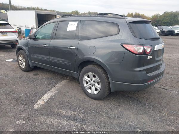 2013 CHEVROLET TRAVERSE LS — I3