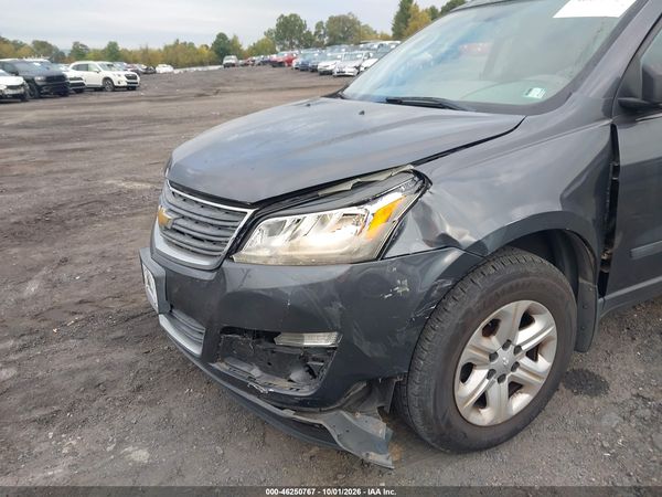 2013 CHEVROLET TRAVERSE LS — I152