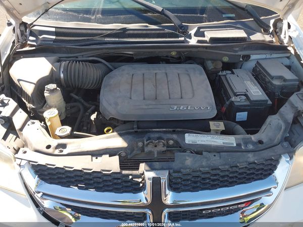 2012 DODGE GRAND CARAVAN SXT — I10