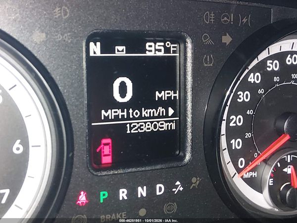 2019 RAM 1500 CLASSIC SLT  4X4 6'4 BOX — I118