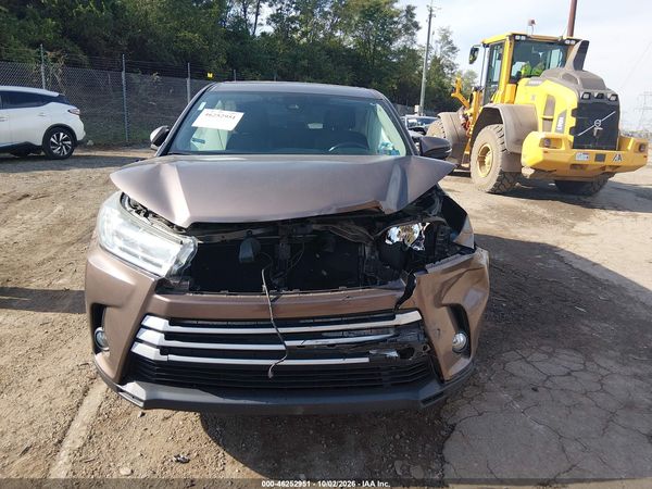 2017 TOYOTA HIGHLANDER LE PLUS — I115