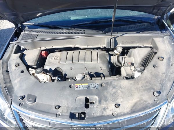 2013 CHEVROLET TRAVERSE 1LT — I10