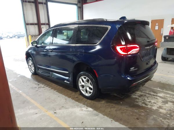2017 CHRYSLER PACIFICA TOURING-L PLUS — I3
