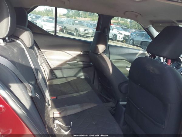2019 NISSAN KICKS SV — I8
