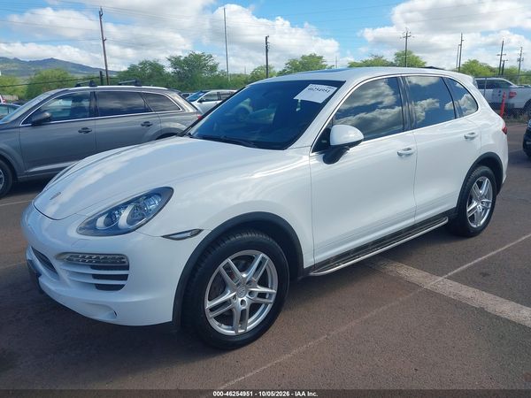 2012 PORSCHE CAYENNE — I2
