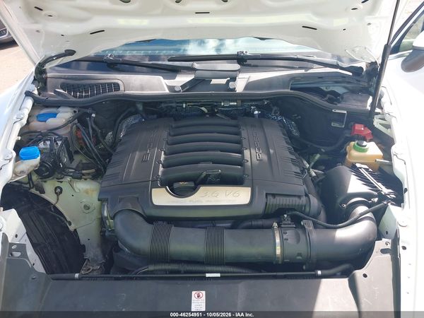 2012 PORSCHE CAYENNE — I10