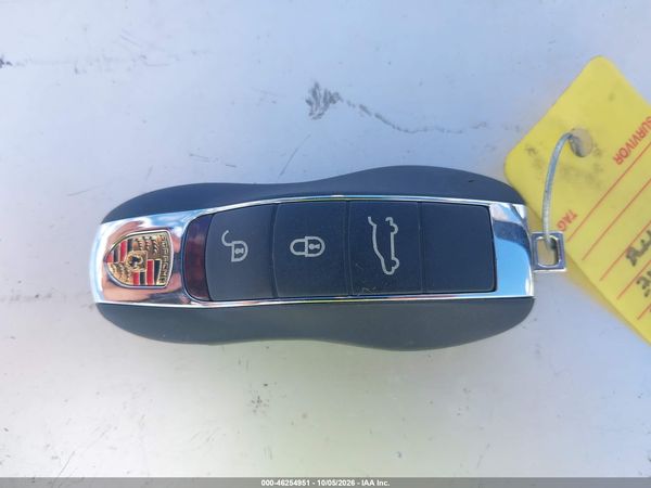 2012 PORSCHE CAYENNE — I11