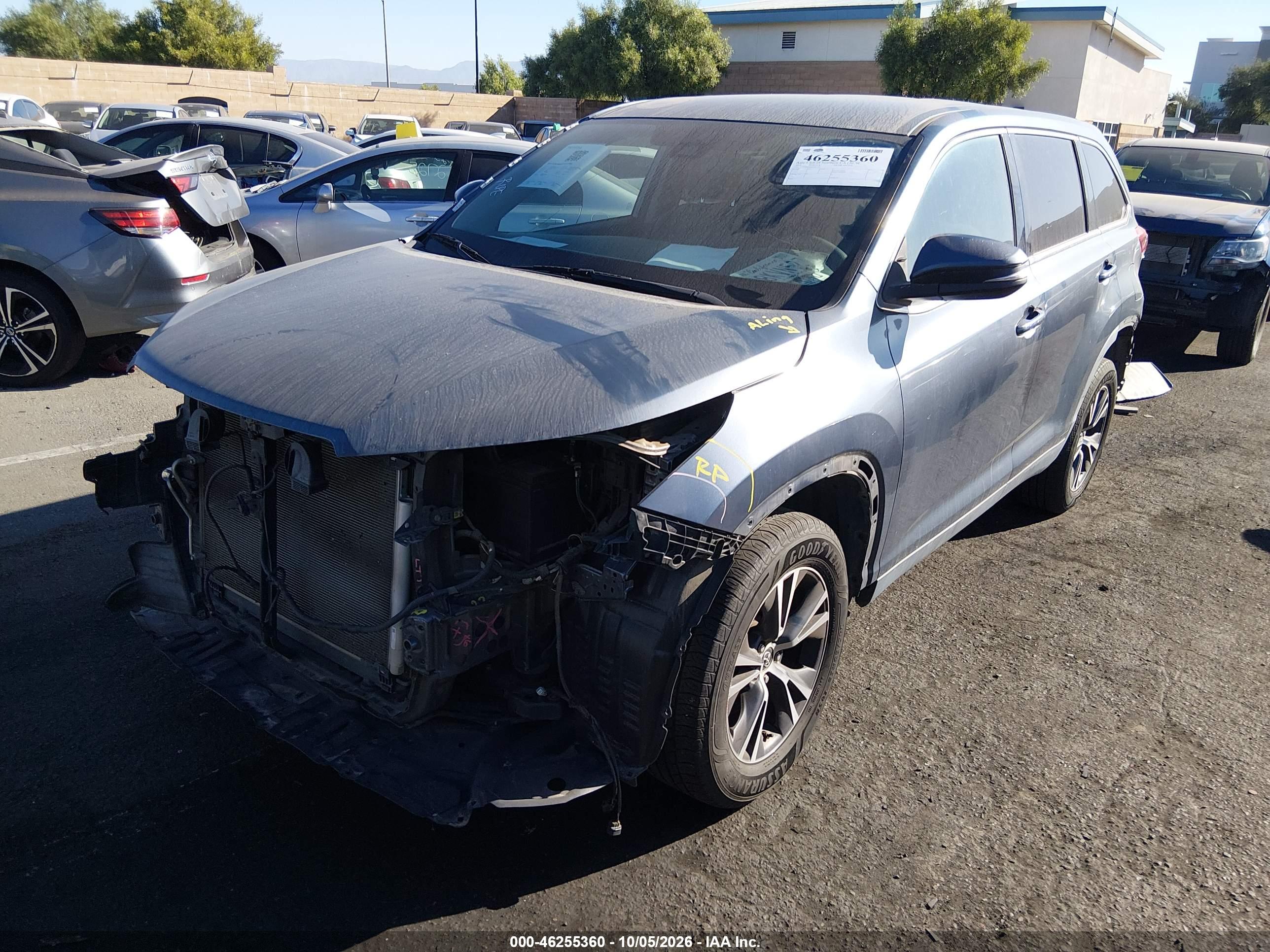2019 TOYOTA HIGHLANDER LE — I2