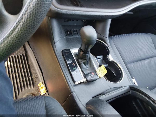 2019 TOYOTA HIGHLANDER LE — I11