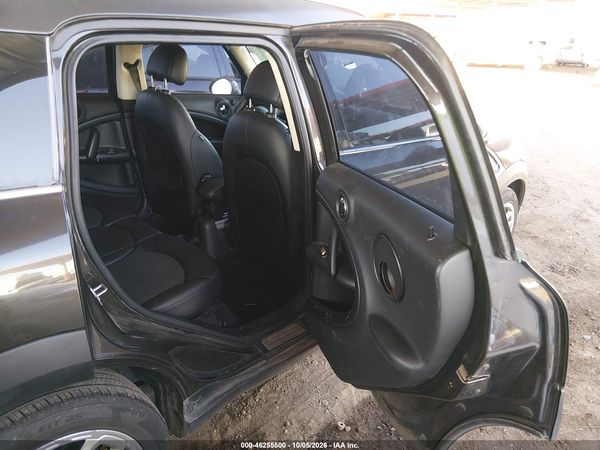 2015 MINI COUNTRYMAN COOPER S — I8