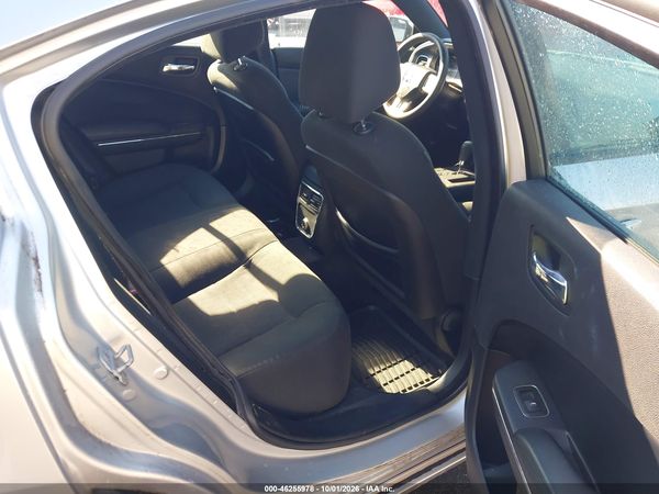 2012 DODGE CHARGER SE — I8