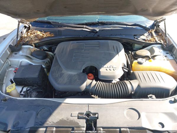 2012 DODGE CHARGER SE — I10