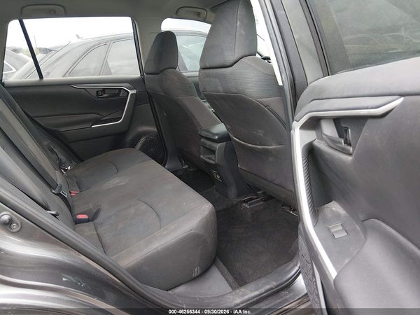 2021 TOYOTA RAV4 LE — I8