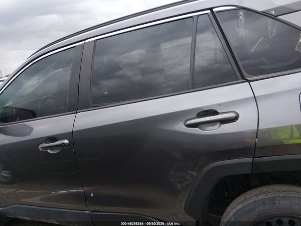 2021 TOYOTA RAV4 LE — I117