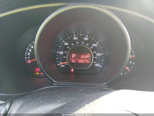 2016 KIA SOUL Plus — I7