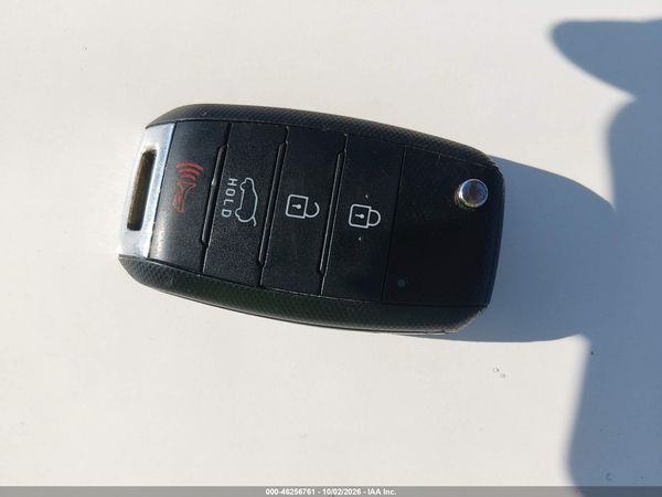 2016 KIA SOUL Plus — I11