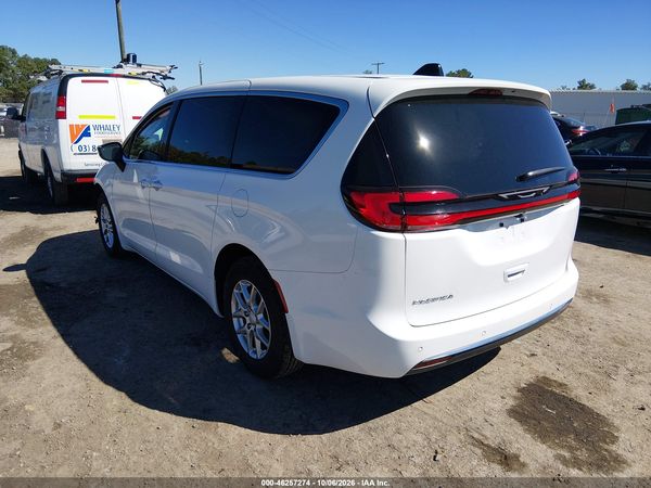 2027 CHRYSLER PACIFICA Select — I3