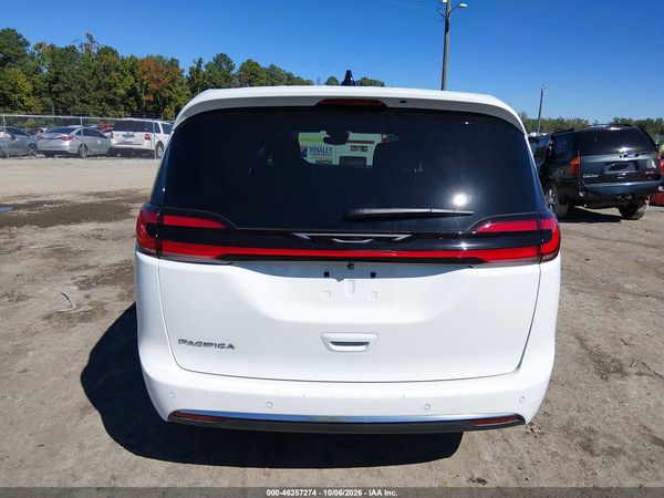 2027 CHRYSLER PACIFICA Select — I119