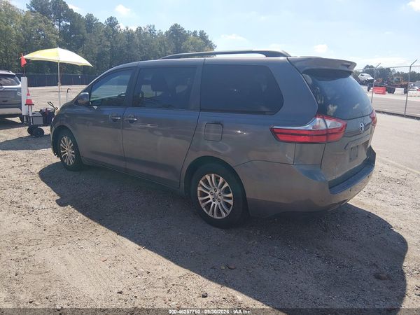 2015 TOYOTA SIENNA XLE PREMIUM 8 PASSENGER — I3