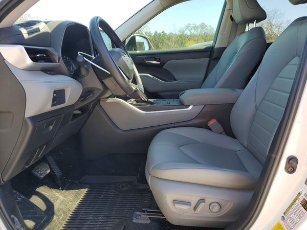 2022 TOYOTA HIGHLANDER