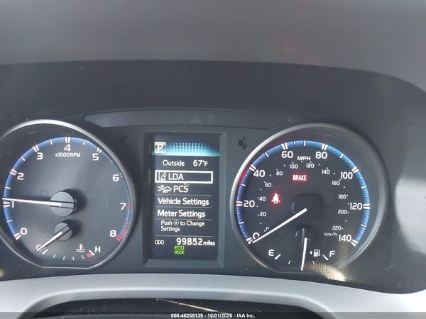 2017 TOYOTA RAV4 LE — I7