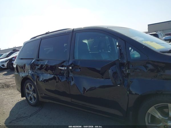 2017 TOYOTA SIENNA SE 8 PASSENGER — I116