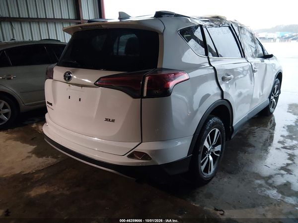 2017 TOYOTA RAV4 XLE — I4
