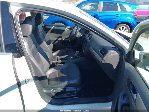 2017 VOLKSWAGEN JETTA 1.4T SE — I5