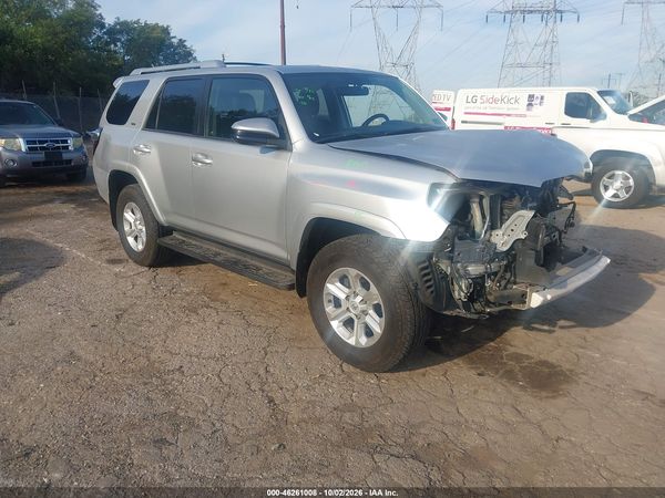 2016 TOYOTA 4RUNNER SR5 — I1