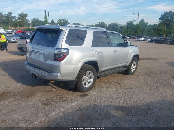 2016 TOYOTA 4RUNNER SR5 — I4