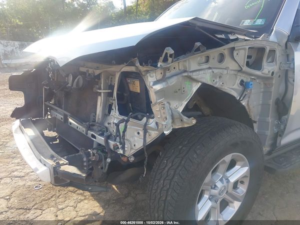 2016 TOYOTA 4RUNNER SR5 — I13