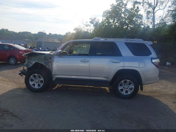 2016 TOYOTA 4RUNNER SR5 — I117