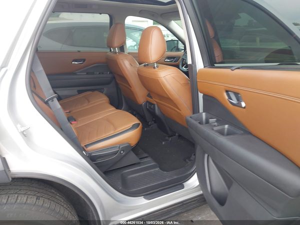 2023 NISSAN PATHFINDER PLATINUM 4WD — I8