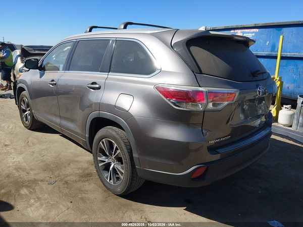 2016 TOYOTA HIGHLANDER XLE V6 — I3