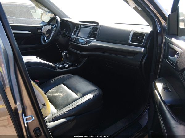2016 TOYOTA HIGHLANDER XLE V6 — I5