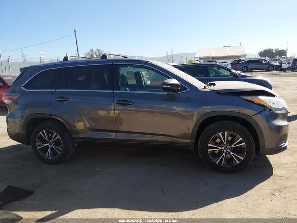 2016 TOYOTA HIGHLANDER XLE V6 — I116