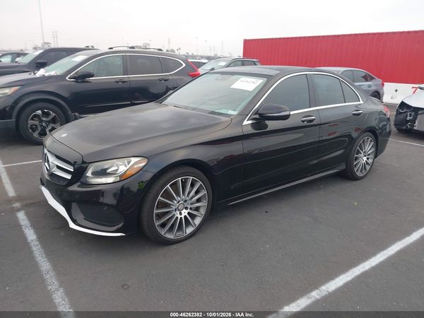 2016 MERCEDES-BENZ C 300 — I2