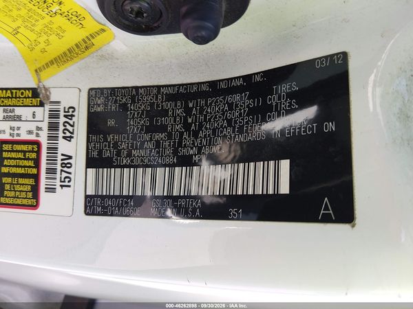2012 TOYOTA SIENNA LE V6 8 PASSENGER — I9